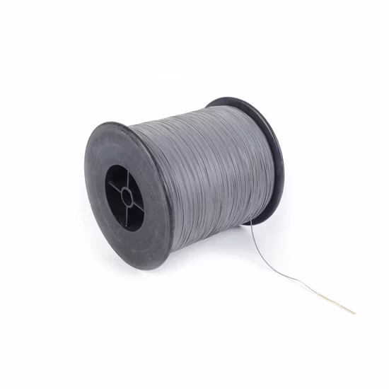 Серебряная светоотражающая пряжа из полиэфирной ткани повышенной видимости с индивидуальной шириной для лямок.